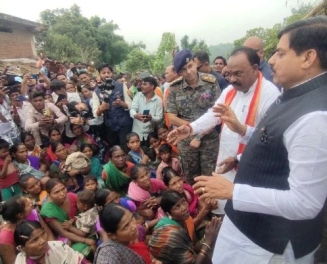 मुख्यमंत्री ने की 225 करोड़ की विकास योजनाओं की घोषणा, माओवादी हिंसा प्रभावित गांवों का करेंगे कायापलट