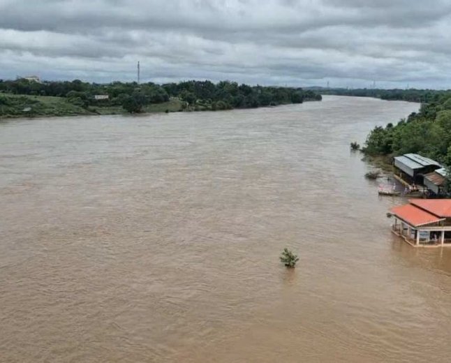 लगातार बारिश से जनजीवन प्रभावित, पन्ना का किलकिला कुंड बना पर्यटकों की पहली पसंद