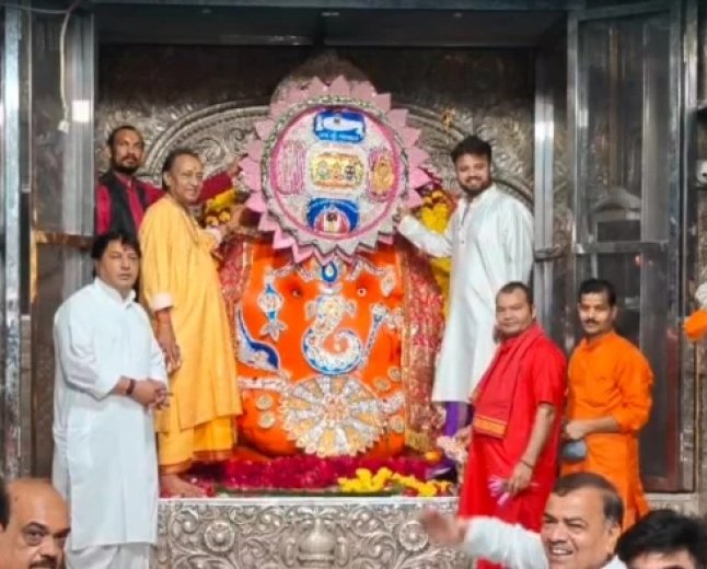 महाकाल और खजराना गणेश को समर्पित की गई अनोखी राखी, चंद्रग्रहण का भारत पर नहीं रहेगा कोई असर