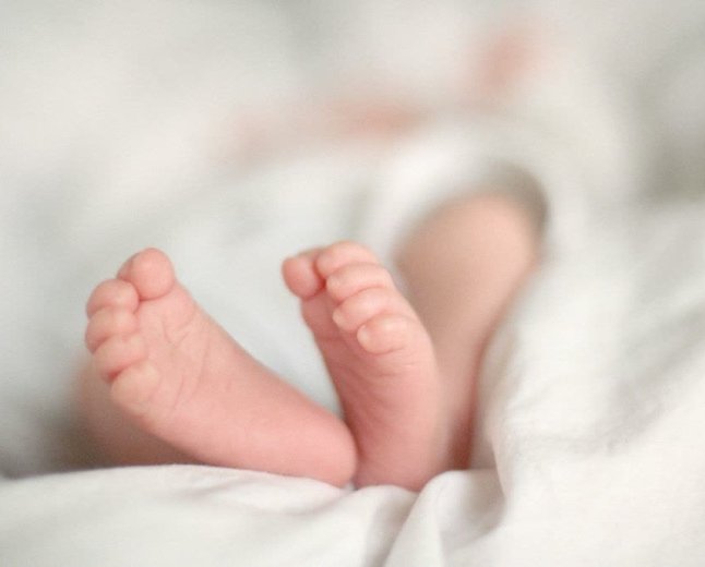 भोपाल में टीकाकरण के बाद 2 महीने की मासूम बच्ची की मौत, परिजनों ने लगाया ओवरडोज का आरोप