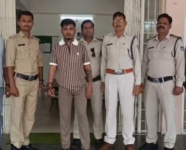 साधु का चोला ओढ़कर उज्जैन में छिपा था 19 मामलों का आरोपी प्रवीण, 5000 का इनामी तरुण भी धराया