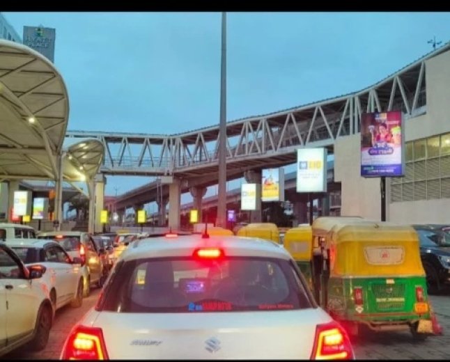 रानी कमलापति स्टेशन पर वंदे भारत और शताब्दी के समय लगता है भारी जाम, यात्री परेशान