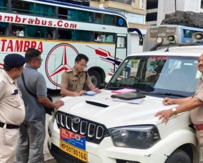 त्योहार की भीड़ के बीच नियमों का उल्लंघन करने वाली बसों पर 1.24 लाख रुपये का जुर्माना