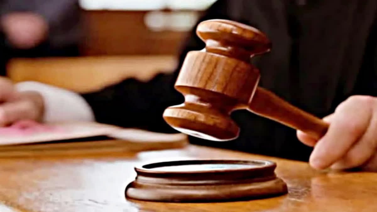 फीस विवाद में छात्रों का भविष्य दांव पर नहीं लग सकता; हाईकोर्ट ने परीक्षा से एन वक्त पहले जारी किया आदेश