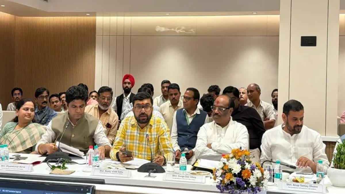 नागपुर बैठक में सांसद बंटी विवेक साहू ने रखी मांगें, दादाधाम एक्सप्रेस और पातालकोट में पेंट्री कार की मांग