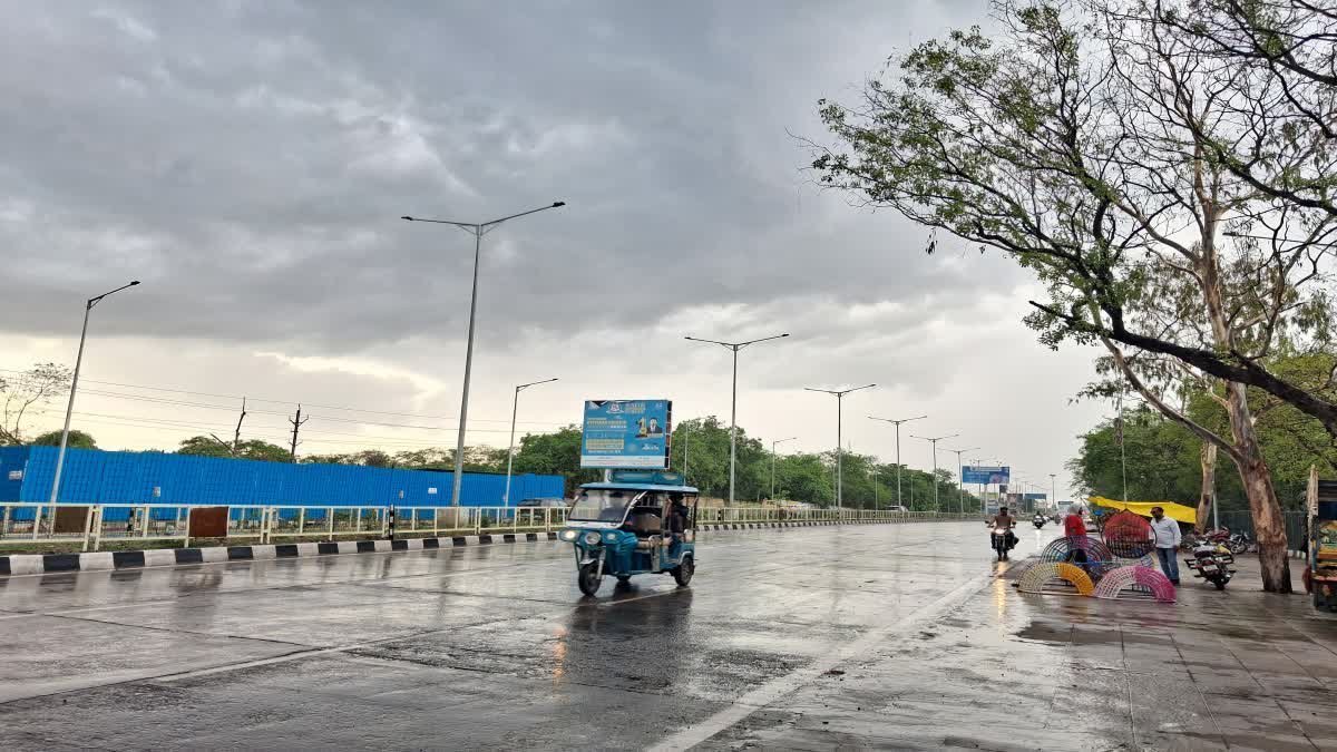 भोपाल मौसम केंद्र का बड़ा अलर्ट; छतरपुर, पन्ना, मंडला, छिंदवाड़ा समेत 10 जिलों में होगी तेज बारिश