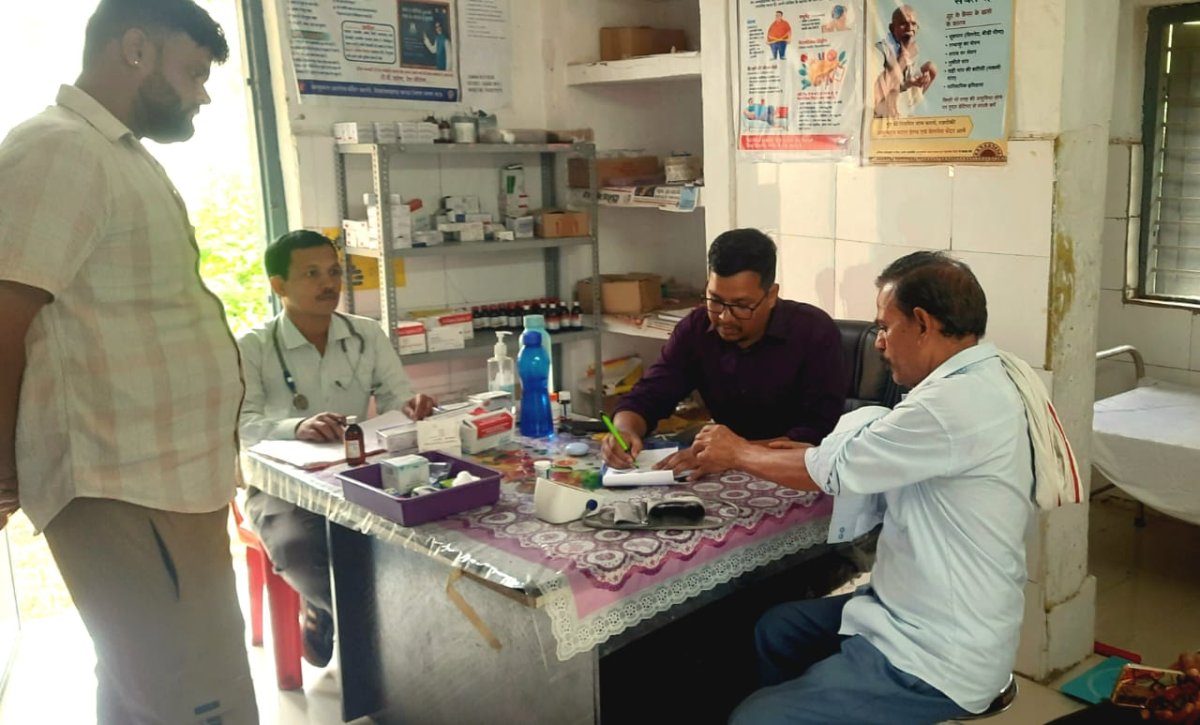 जहरीली शराब से मौत के मुंह से बचे लोगों पर अंधापन का खतरा, 3 गंभीर मरीज एम्स भोपाल रेफर