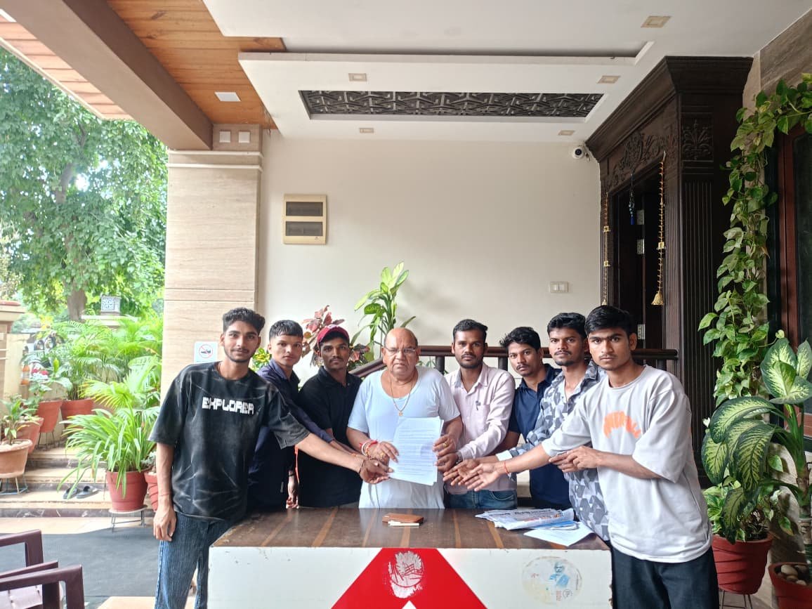 बड़वानी में पीटीआई अभ्यर्थियों की मांग, आगामी भर्ती में 5000 अतिरिक्त पद बढ़ाने की गुहार