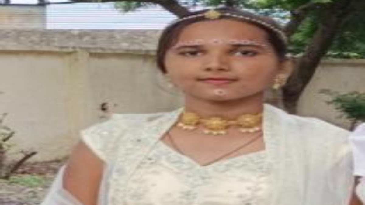 जन्माष्टमी के सांस्कृतिक कार्यक्रम में शानदार नृत्य करने वाली छात्रा की करंट से गई जान