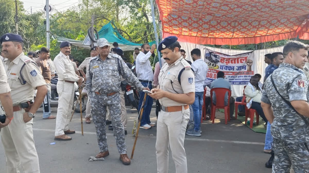 उज्जैन मस्जिद विवाद के बाद राजधानी भोपाल में हाई अलर्ट, संवेदनशील इलाकों में भारी पुलिस बल तैनात