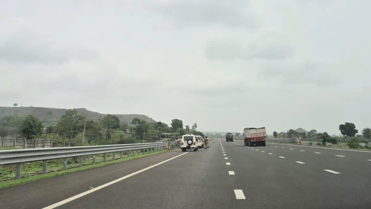 दिल्ली-मुंबई एक्सप्रेसवे पर पत्थरबाजों का आतंक; रतलाम-झाबुआ रूट पर रात का सफर खतरे में