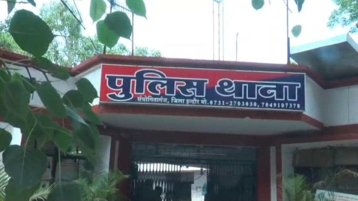 इंदौर में सीनियर डॉक्टर की प्रताड़ना से तंग छात्रा ने लिया ओवरडोज; धार में महिला सुसाइड केस के आरोपी का जुलूस