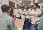 एसकेपी कॉलेज की लापरवाही पर भड़के छात्र, प्राचार्य कक्ष में धरने पर बैठकर दी उग्र आंदोलन की चेतावनी