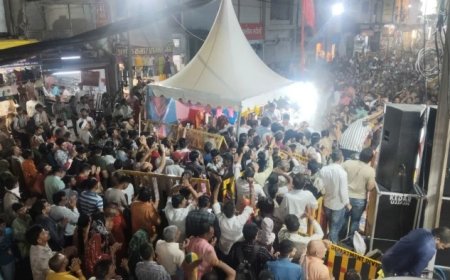 सड़क चौड़ीकरण की जद में आया 200 साल पुराना मंदिर, जनभावनाओं के आगे असमंजस में प्रशासन