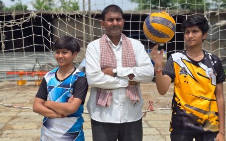 'दंगल' फिल्म जैसी हकीकत, खंडवा के किसान ने तबेले को बना दिया वॉलीबॉल कोर्ट, बेटियों ने गाड़े झंडे