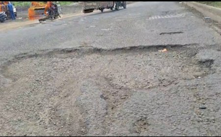 'टूटे गतिरोधक और अंधेरा', बिजासन घाट से सेंधवा बायपास तक बदहाल हाईवे पर उठे सवाल