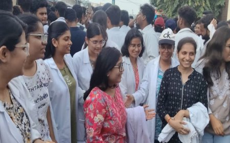 भोपाल में इंटर्न डॉक्टरों ने खत्म की हड़ताल, स्टाइपेंड बढ़कर हुआ 21,500 रुपये—स्वास्थ्य सेवाओं हुई बहाल