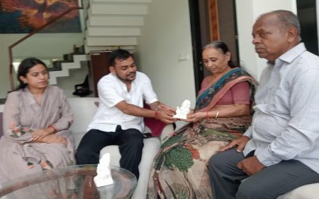 ताप्ती नदी को प्रदूषण से बचाने के लिए युवा ने बनाई फिटकरी की गणेश मूर्तियां; CM मोहन यादव और दिग्गज नेताओं को की भेंट