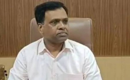 सीएम के कार्यक्रम में पहुंची बिना फिटनेस की बस को कलेक्टर ने खुद किया सीज, आरटीओ को दिए लाइसेंस रद्द करने के निर्देश