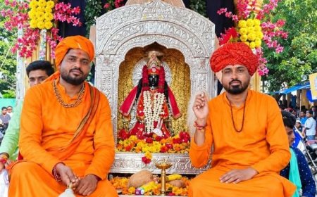 उज्जैन में बैरवा समाज का 105 साल पुराना ऐतिहासिक डोल चल समारोह; 12 किलो चांदी का डोल बना आकर्षण