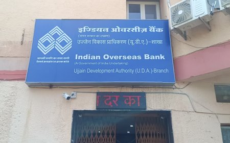 '25 सितंबर तक निपटा लें जरूरी काम'; उज्जैन में 4000 बैंक कर्मी हड़ताल पर, 26 अक्टूबर से अनिश्चितकालीन चेतावनी