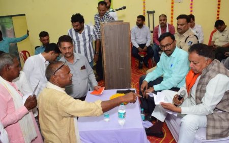 आधी रात विधायक रमेश खटीक के बंगले पर हंगामा; बिजली समस्या लेकर पहुंचे ग्रामीणों पर भड़कने का आरोप