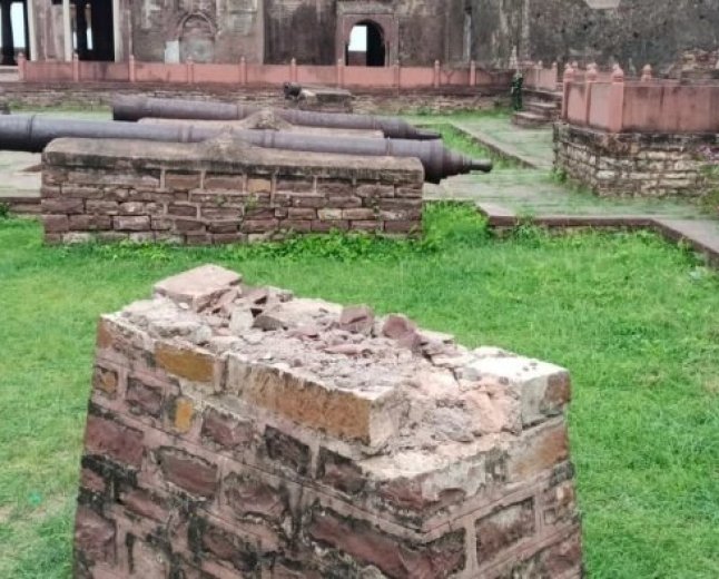 नरवर किले से चोरी हुई अष्टधातु की ऐतिहासिक तोप का नहीं लगा सुराग, राजस्थान के इस गांव में छिपे होने की आशंका