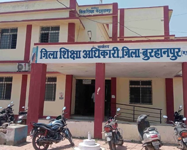 सत्र आधा बीतने को है लेकिन सरकारी स्कूलों के 64 हजार बच्चों को अब तक नहीं मिली यूनिफॉर्म, पालक परेशान