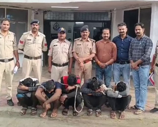 लग्जरी कार से बकरियां चुराने वाले गैंग का पर्दाफाश; 350 CCTV खंगालकर देवास पुलिस ने 5 को दबोचा