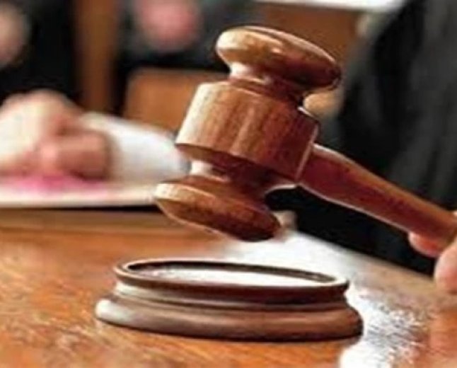 ठीक 24 साल बाद कोर्ट का फैसला, रिश्वत लेते पकड़े गए थे लोक स्वास्थ्य यांत्रिकी विभाग के यंत्री