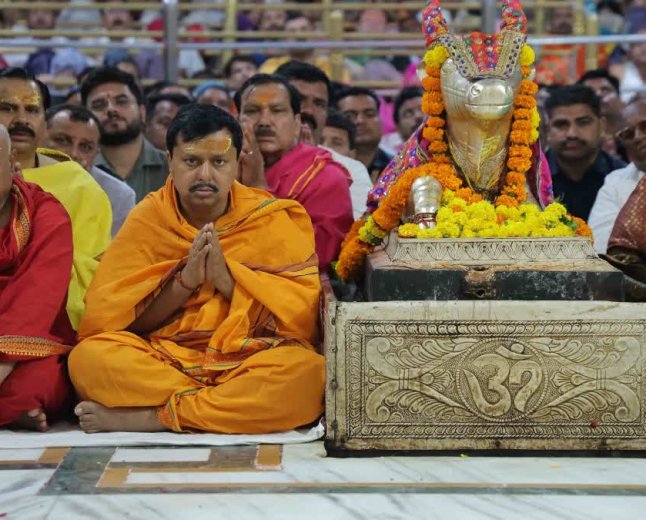 भाजपा के राष्ट्रीय अध्यक्ष नितिन नबीन ने बाबा महाकाल की भस्म आरती में लिया हिस्सा; मांगी देश की सुख-समृद्धि