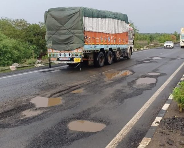 सागर में बदहाल NH-44 को लेकर सख्त हुईं कलेक्टर प्रतिभा पाल; एनएचएआई को दिया 7 दिन का अल्टीमेटम