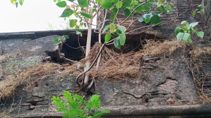 देवी अहिल्याबाई के ऐतिहासिक किले की मरम्मत योजना में शामिल, प्रशासन लेगा जायजा