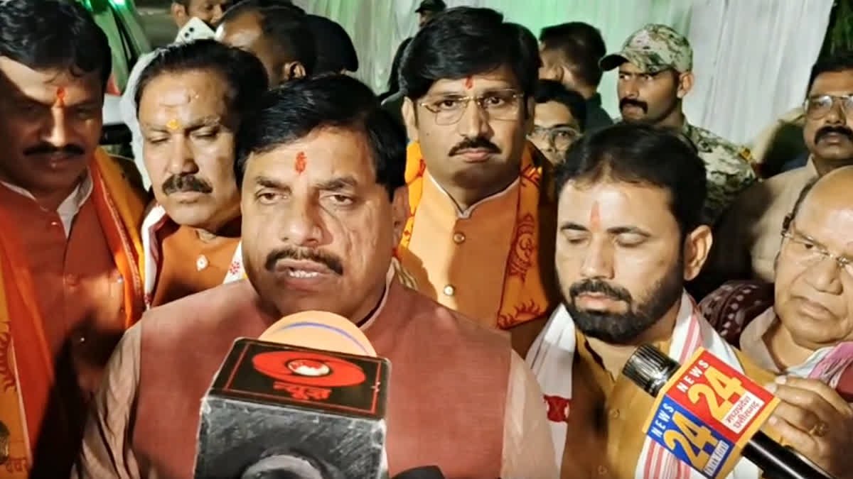 खड़गे के विवादित बयान पर भड़के सीएम मोहन यादव, पीएम मोदी के दिवंगत पिता पर टिप्पणी की कड़ी निंदा