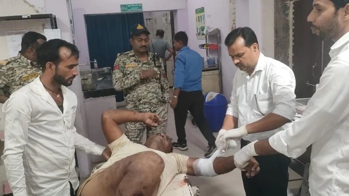 जमीन विवाद में खूनी संघर्ष, लाठीचार्ज और फायरिंग के बाद घायल युवक की इलाज के दौरान मौत