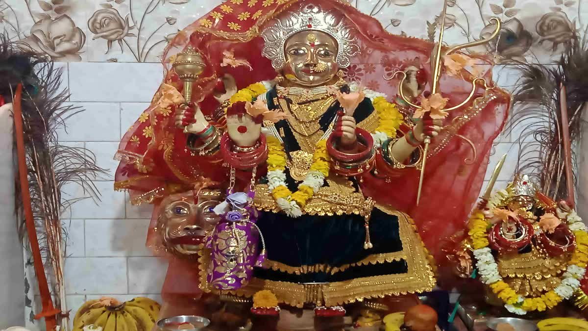 सुनार दंपत्ति ने 50 साल पहले बिना जोड़ की बनाई थी मां शीतला की मूर्ति, तीन साल की तपस्या का है अनोखा इतिहास