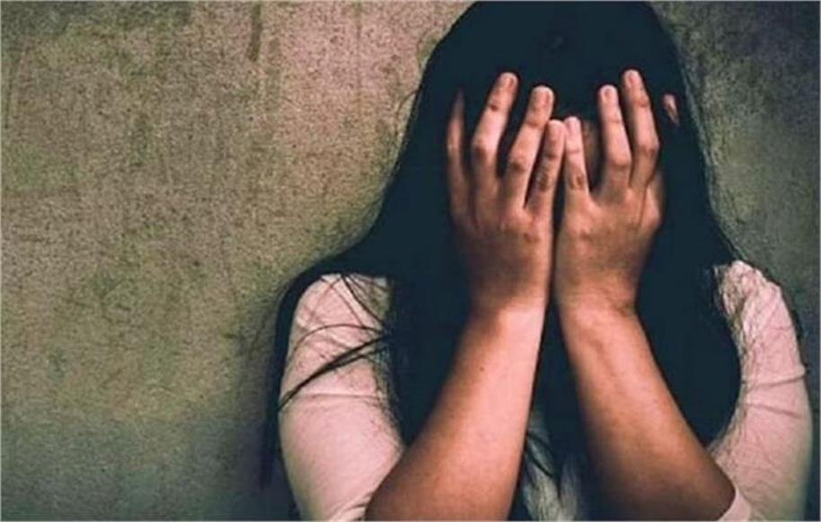 मां की तबीयत का बहाना बनाकर भागा आरोपी, पीड़ित महिला की शिकायत पर पुलिस ने की कार्रवाई