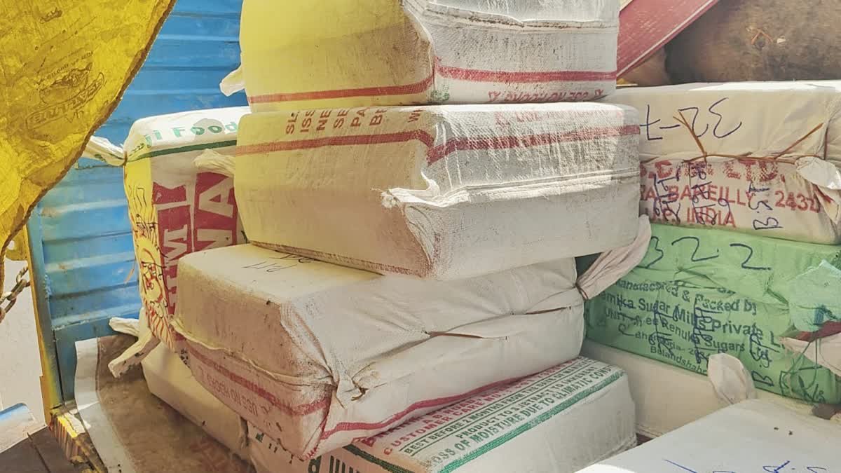 मुरैना से बिलासपुर सप्लाई हो रहा था मिलावटी मिल्क केक, खाद्य विभाग की टीम ने कोल्ड स्टोर में रखवाया माल