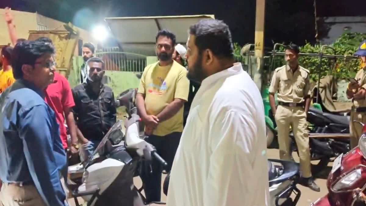 शाही कब्रिस्तान में मेट्रो काम को लेकर विवाद, कांग्रेस विधायक आतिफ अकील ने किया जोरदार विरोध