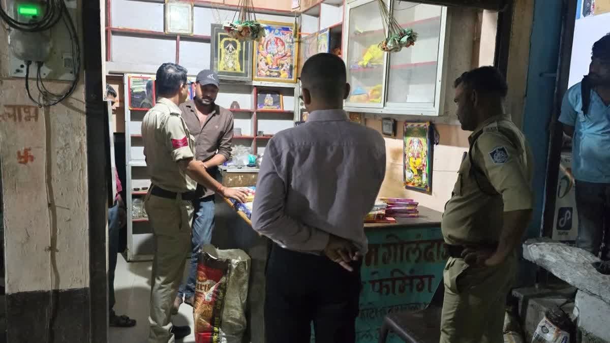 दीपावली से पहले पुलिस की ताबड़तोड़ कार्रवाई, 100 से ज्यादा पटाखा व्यापारियों के ठिकानों पर छापेमारी और लाखों के अवैध पटाखे जब्त
