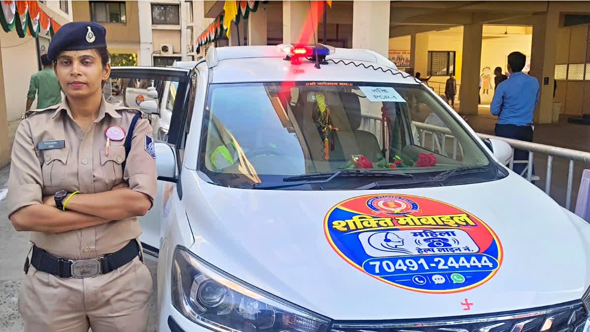 नवरात्रि में महिलाओं की सुरक्षा के लिए उतरी 'शक्ति मोबाइल', गरबा पंडालों में मनचलों पर रखेगी पैनी नजर