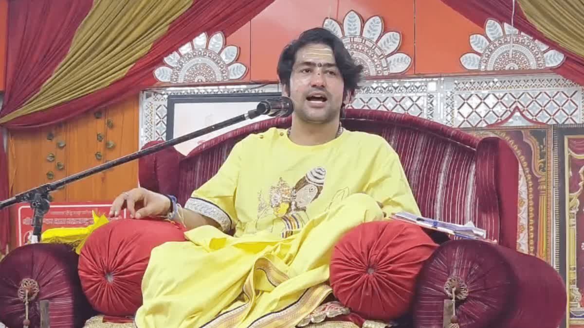 पंडित धीरेंद्र कृष्ण शास्त्री ने किया चौथी रथयात्रा का ऐलान, लखनऊ से अयोध्या तक निकाली जाएगी यात्रा