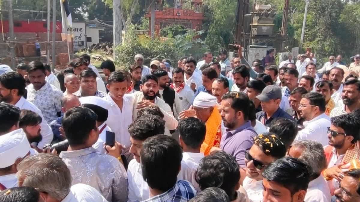 दिग्विजय सिंह की 'सत्य सनातन स्वाभिमान यात्रा' पहुंची शाजापुर, आरएसएस और बीजेपी पर बोला तीखा हमला