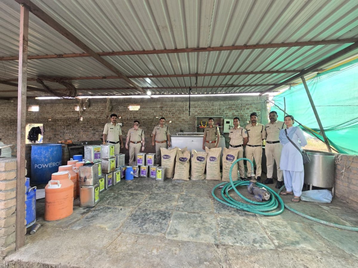 यूरिया, डिटर्जेंट और मिल्क पाउडर से बन रहा था जहरीला दूध, पुलिस की छापेमारी में भारी सामान जब्त