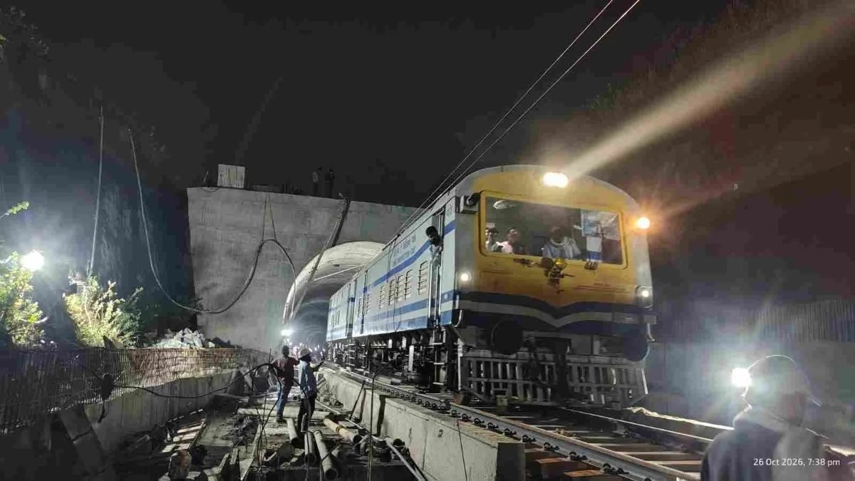 रेलवे लाइन के पास जाने पर रहेगी पाबंदी; टीही-धार रेलखंड पर हाई-स्पीड ट्रेन ट्रायल को लेकर अलर्ट जारी