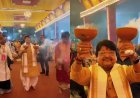 बंगाली परंपरा के अनुसार मां दुर्गा की विदाई, जानिए धुनुची नृत्य और सिंदूर खेला का महत्व