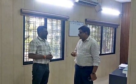 विकास कार्यों की फाइलों को लेकर कमिश्नर केबिन में भिड़े महापौर विक्रम अहिके, जानें पूरा मामला