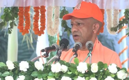 सीएम योगी आदित्यनाथ ने बढ़ाया मोटरसाइकिल और यूनिफॉर्म भत्ता, जीरो टॉलरेंस नीति का किया जिक्र