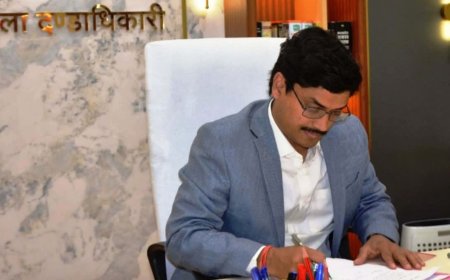 बुरहानपुर में 15 पटवारियों पर गिरी गाज, स्वामित्व योजना और e-KYC न करने पर हुई कार्रवाई