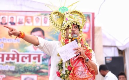 सहराई की सभा में भावुक हुए सिंधिया, कहा— 'गला भले बैठ जाए, दिल की हर धड़कन क्षेत्रवासियों के लिए है'